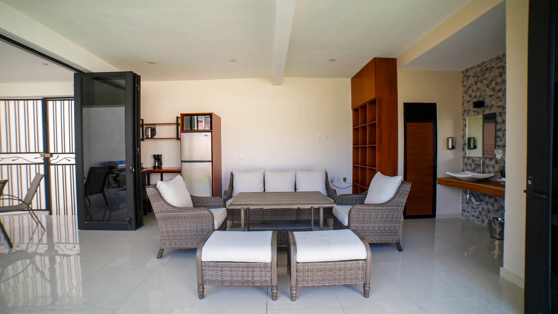 Living Room 4